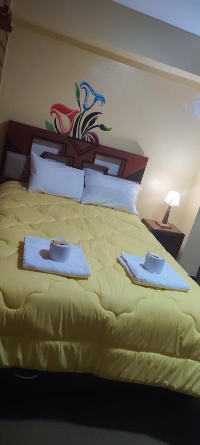 Mirador Backpackers B&B ワラス エクステリア 写真