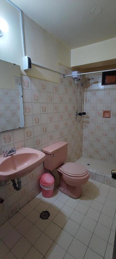 Mirador Backpackers B&B ワラス エクステリア 写真